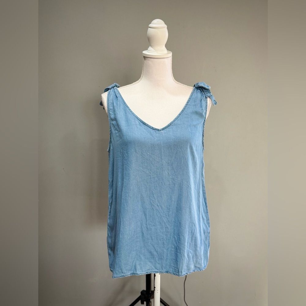 SALE! Blue Chambray Jane and Delancey Tie Shoulder Tank Size M EUC